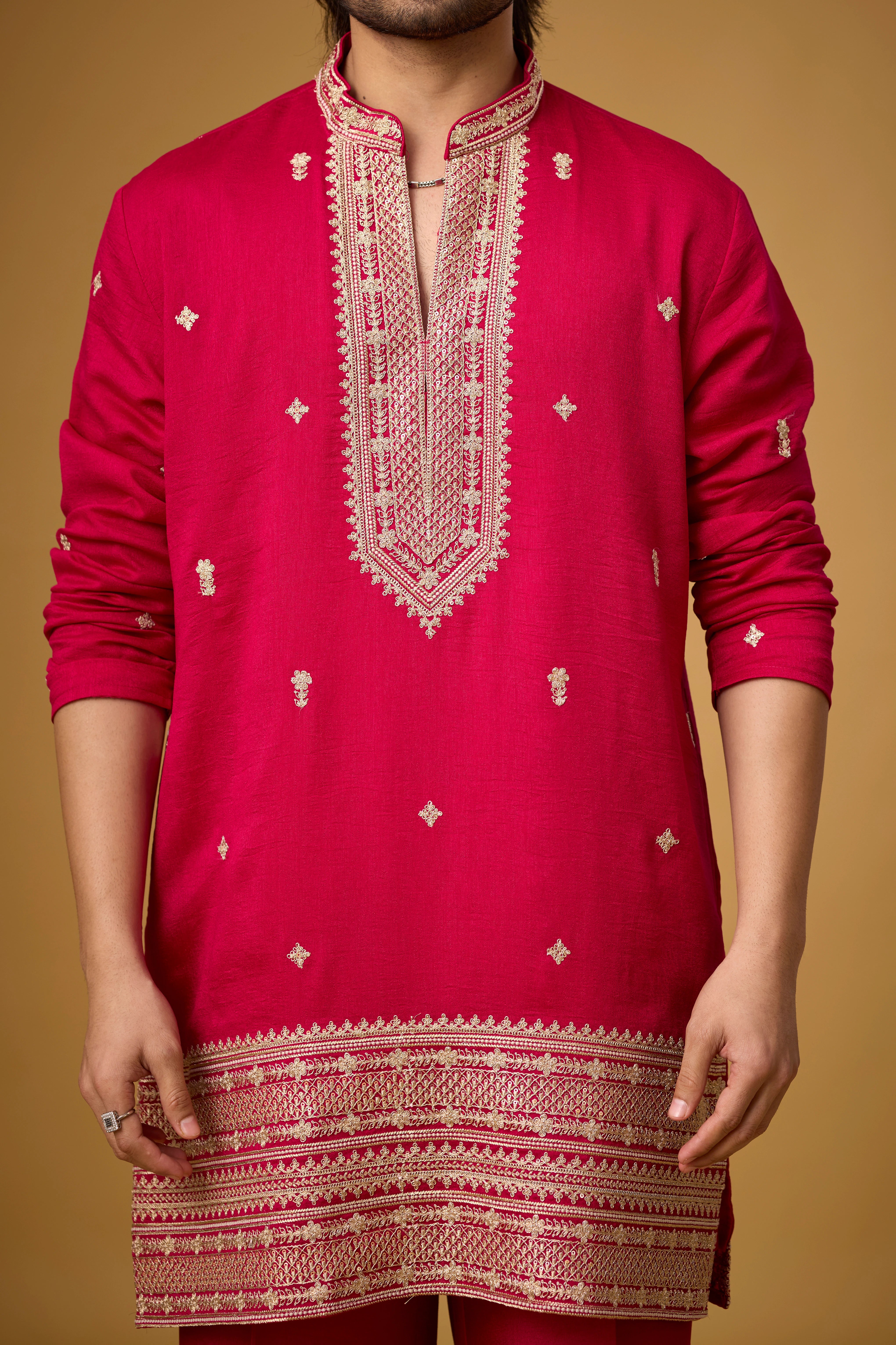 Royal Fuchsia Embroidered Kurta Set with Stole