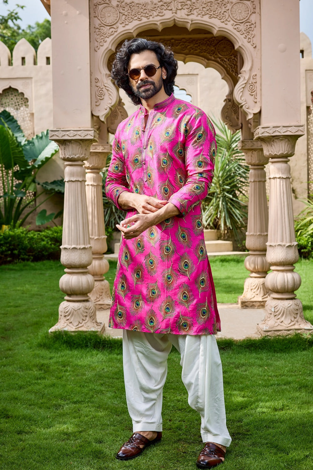 Men’s Kurta Set – Hot Pink Peacock Feather Kurta Set