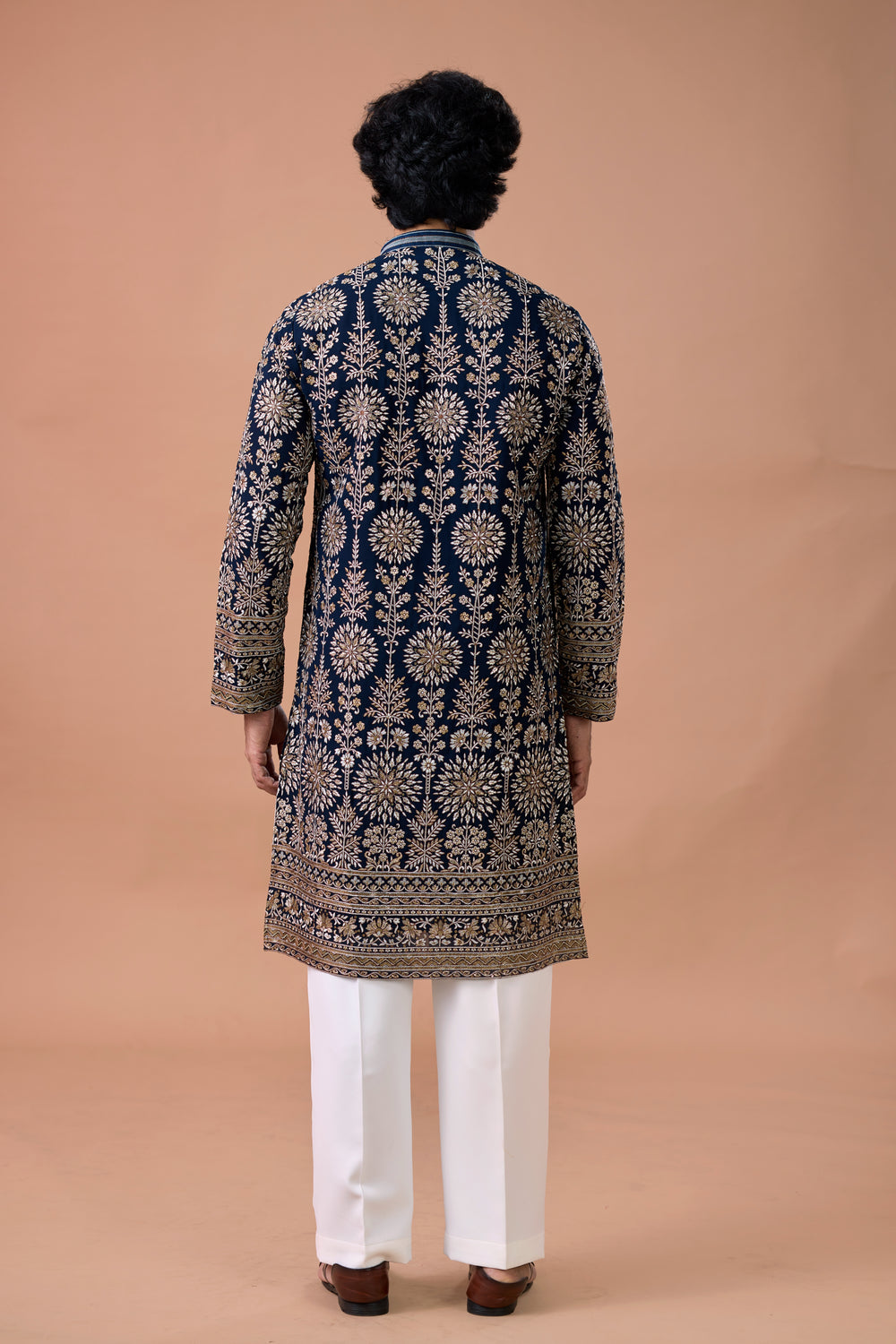 Stylish Mens Embroidered Kurta Set